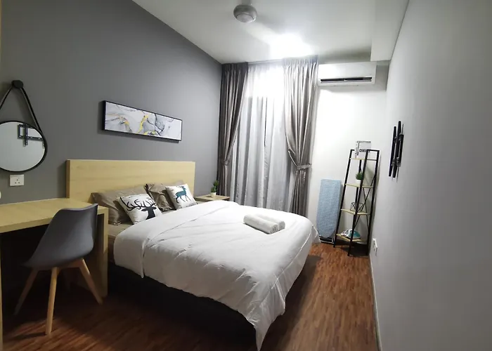 K Avenue B09 Studio King Bed