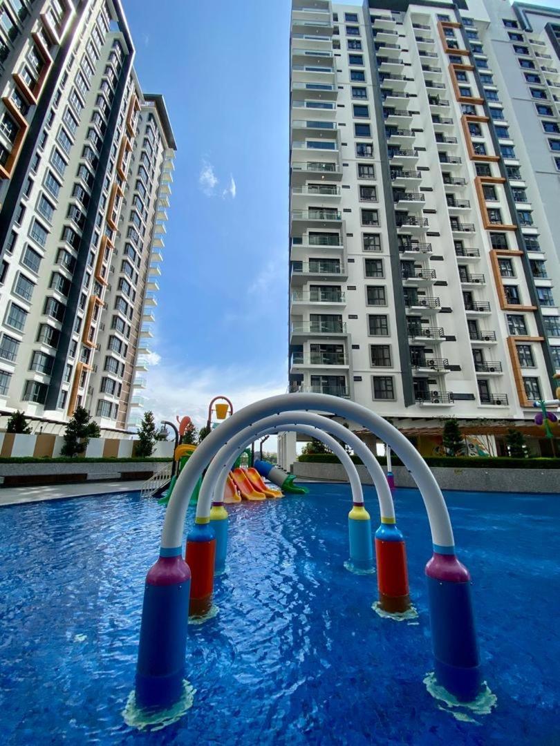 K Avenue B09 King Bed Apartment Donggongon