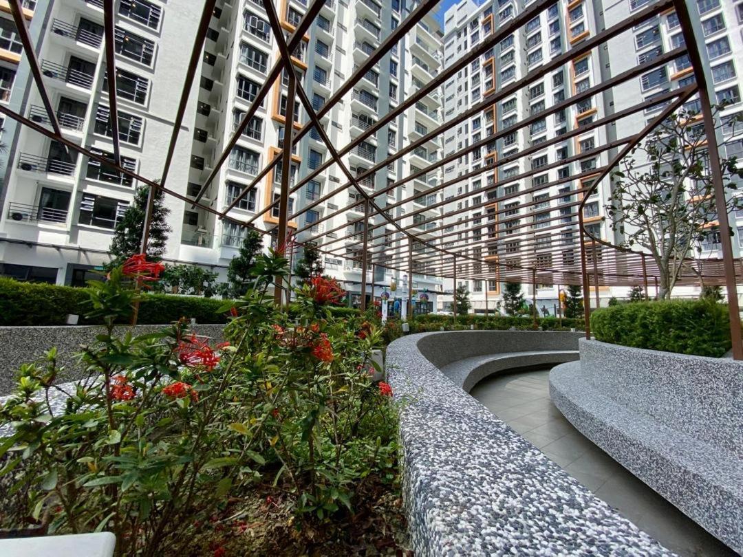 Apartment K Avenue B09 King Bed Donggongon